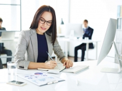 Nhân viên kế Toán làm việc tại Biên Hòa